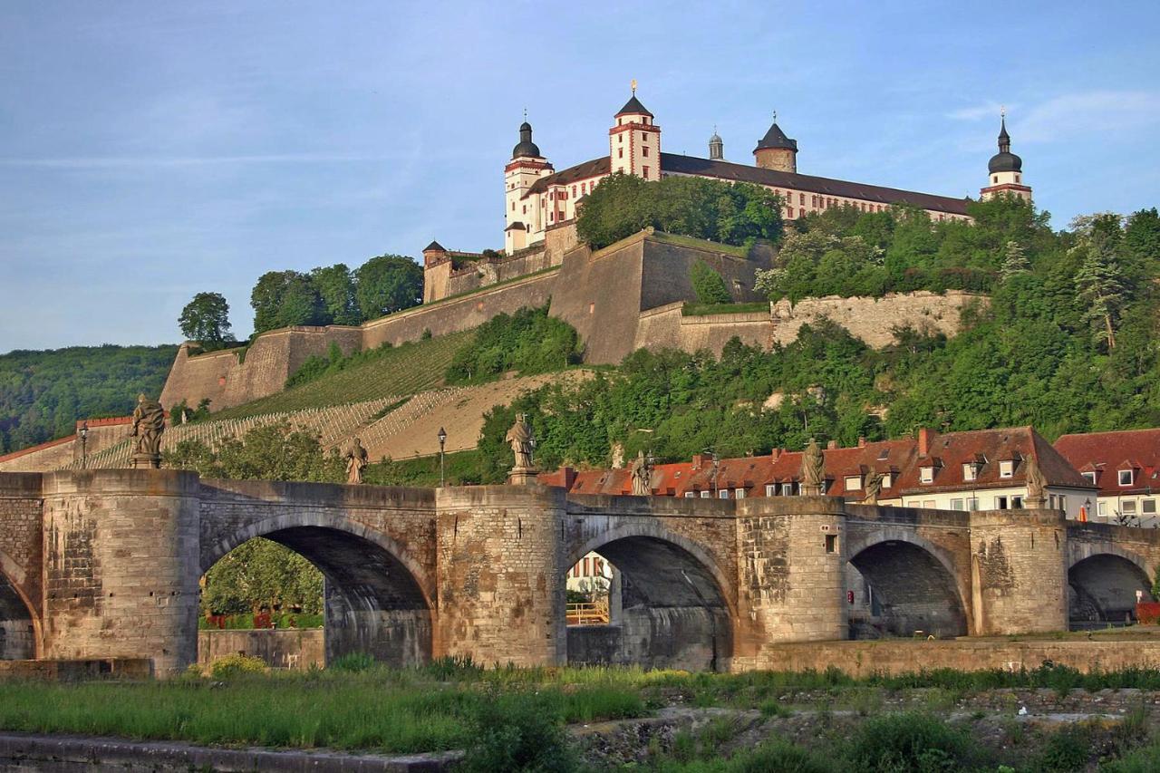 Central City Apartment - Direct View Of Main And Fortress Würzburg Exterior foto